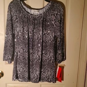 Cathy Daniel's scoop neck print blouse